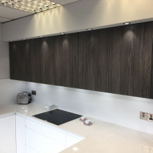 In-Frame & Handleless kitchen